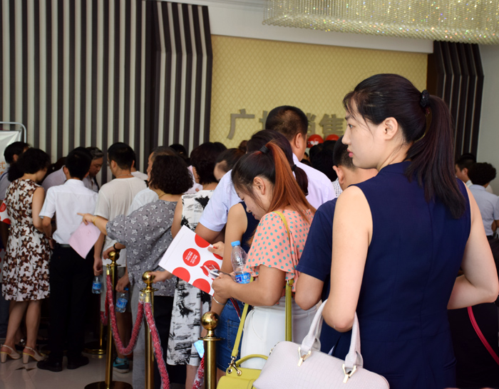 喜報(bào)！捷報(bào)！一經(jīng)推出即成隴南商業(yè)傳奇！