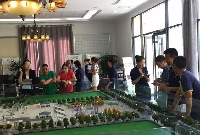 福利來(lái)啦！階州廣場(chǎng)很！熱！鬧！