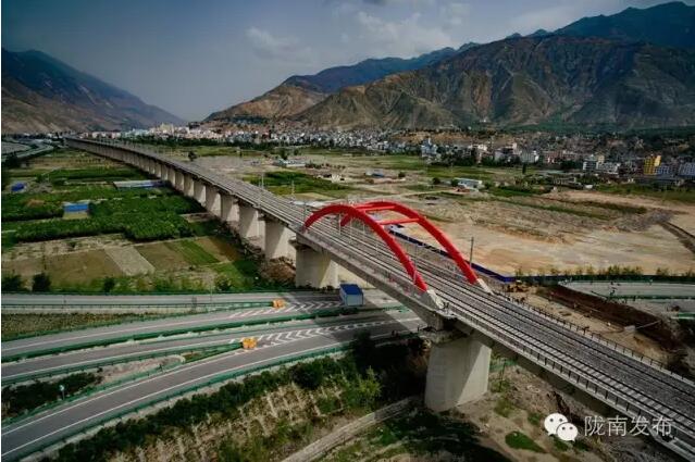 蘭渝鐵路最新進展！除胡麻嶺隧道外已全線鋪通