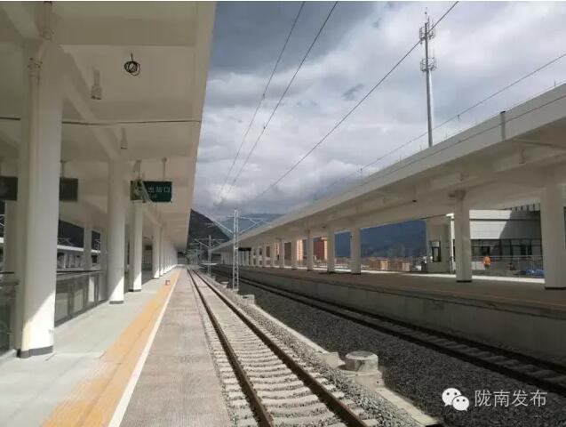 蘭渝鐵路最新進展！除胡麻嶺隧道外已全線鋪通