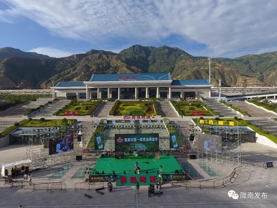 好嗨喲！隴南第一屆青島啤酒節(jié)開幕啦，為期8天