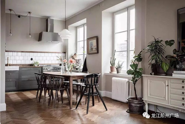 誠(chéng)天下、冠西北——居然之家強(qiáng)勢(shì)入駐隴南階州廣場(chǎng)