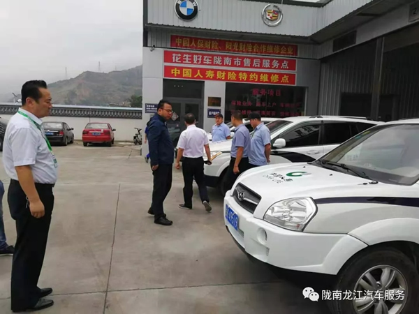 金錘鈑金，銀槍噴漆！龍江汽修值得信賴！