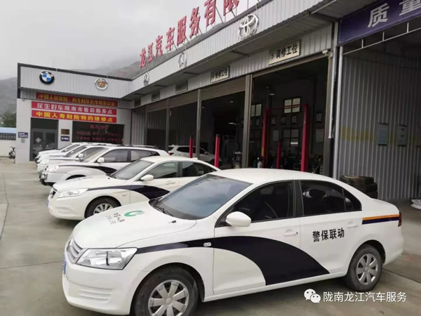 金錘鈑金，銀槍噴漆！龍江汽修值得信賴！