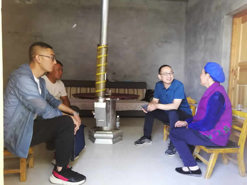 “感黨恩、憶黨史”，--市龍江城鄉(xiāng)發(fā)展集團(tuán)公司開展慶祝建黨99周年主題黨日活動(dòng)